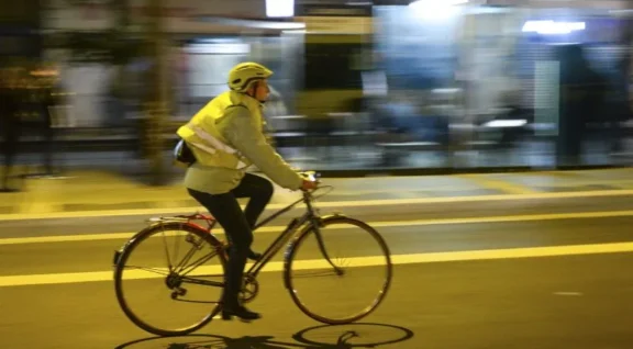 Image de l'actualité : Comment briller à vélo pour affronter l'heure d'hiver