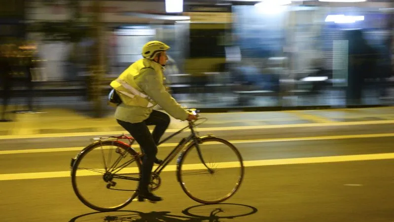 Image de l'actualité : Comment briller à vélo pour affronter l'heure d'hiver